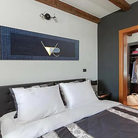 Art Vila *